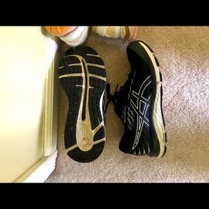 FOUR PAIRS OF SNEAKERS Size 10